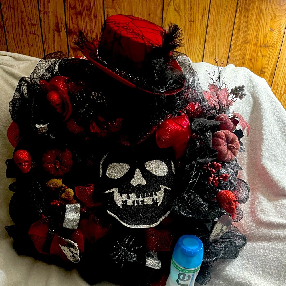 Halloween Wreath/ Day of the Dead. Red Black handmade. Size by couch & bottle